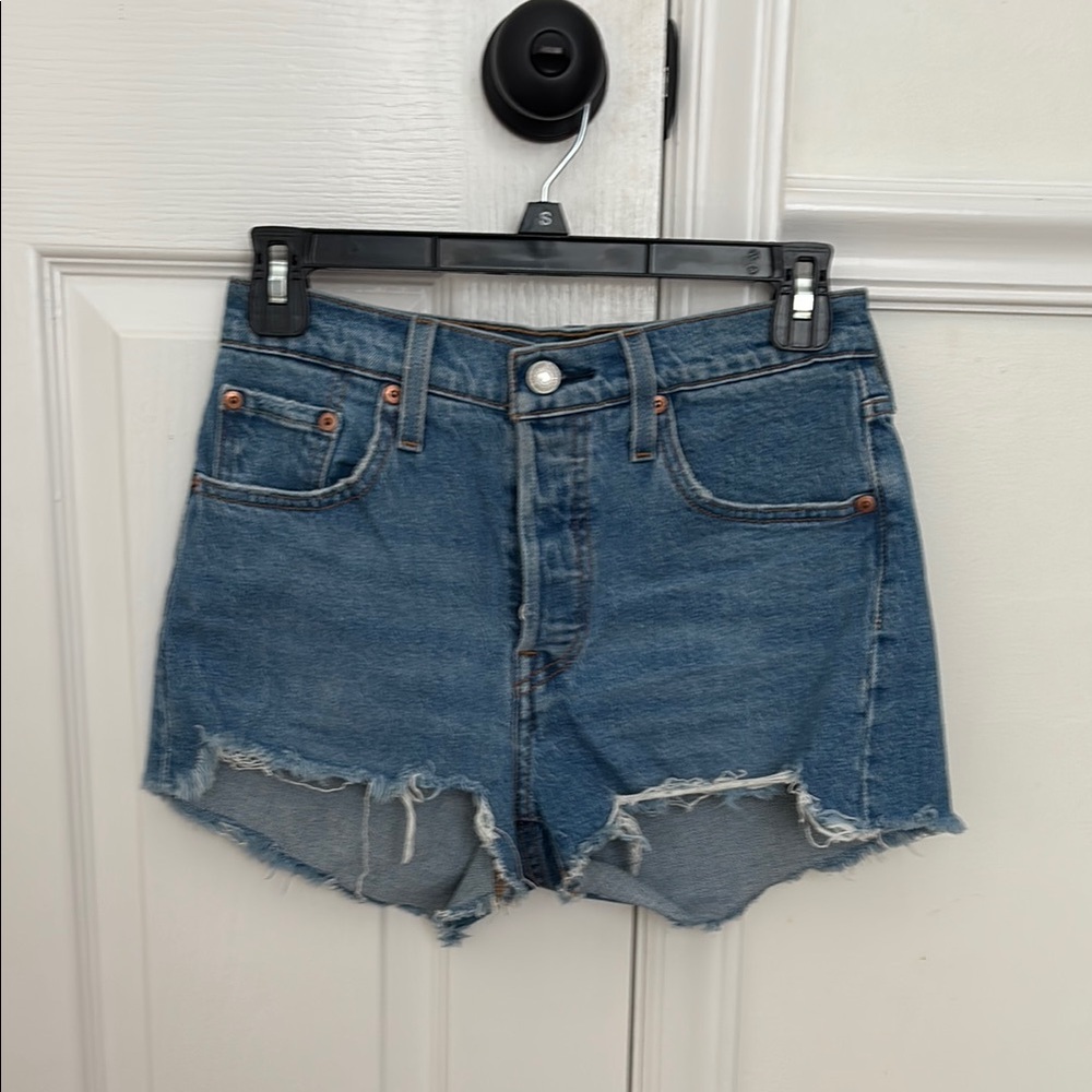 Levi’s 501 Original Fit Women’s Shorts - Medium Blue Denim